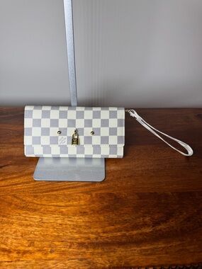 Wristlet Clutch; size of a wallet